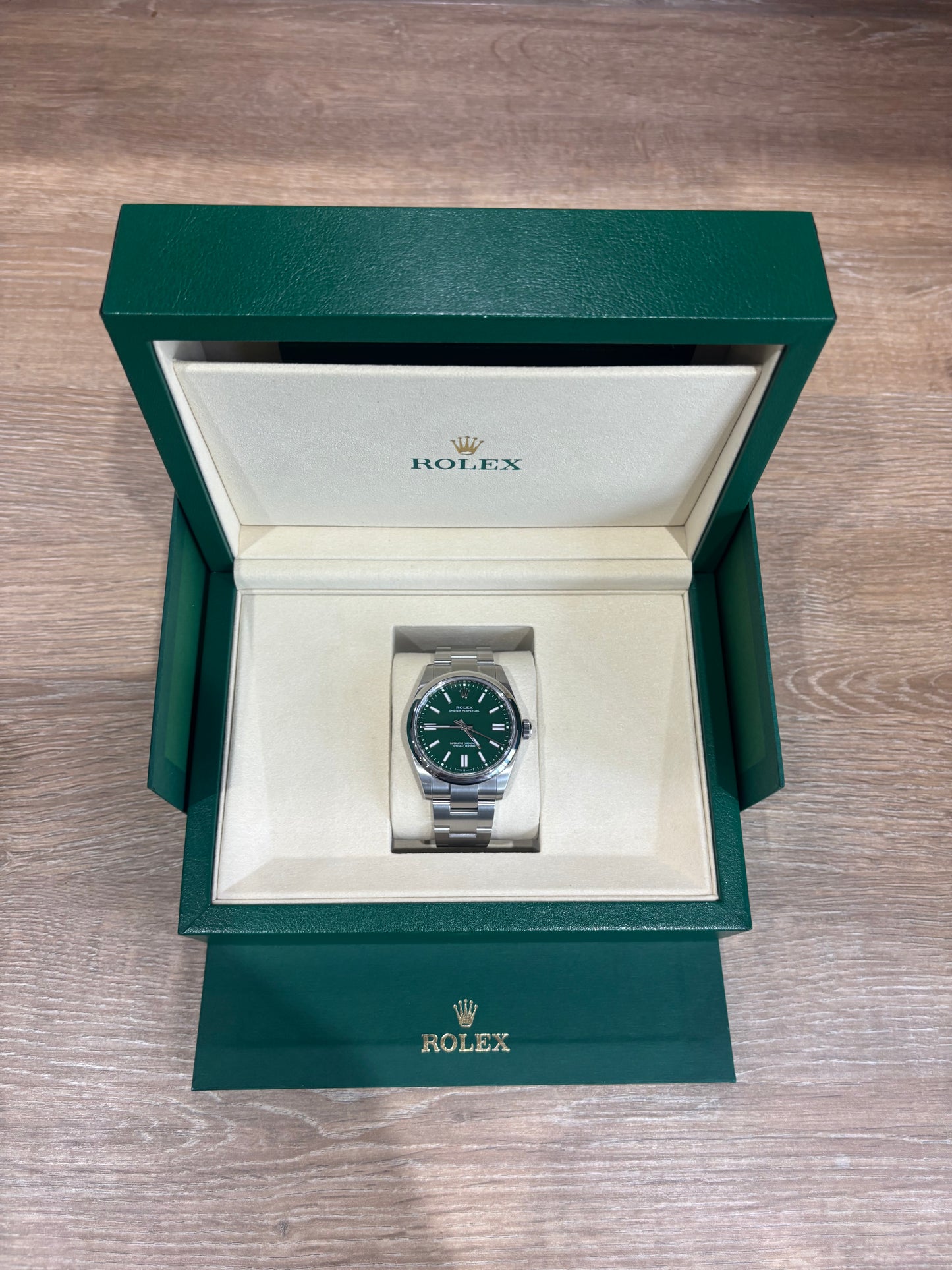 Rolex Oyster Perpetual 'Money Green Dial' - 134300