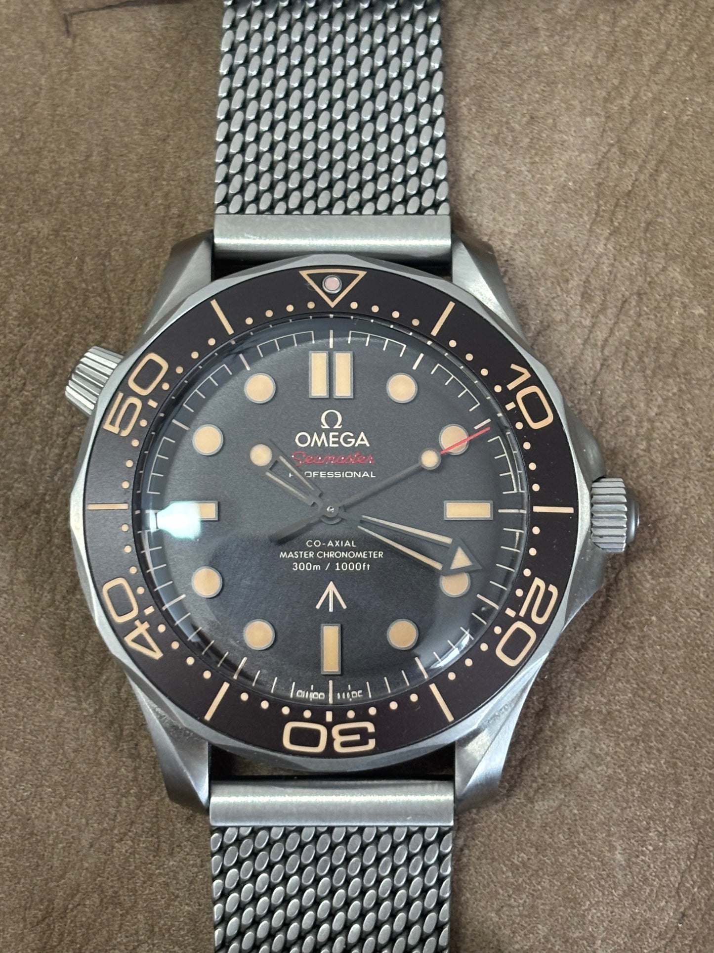 Omega Seamaster Diver 300m 'No Time to Die' - 210.90.42.20.01.001