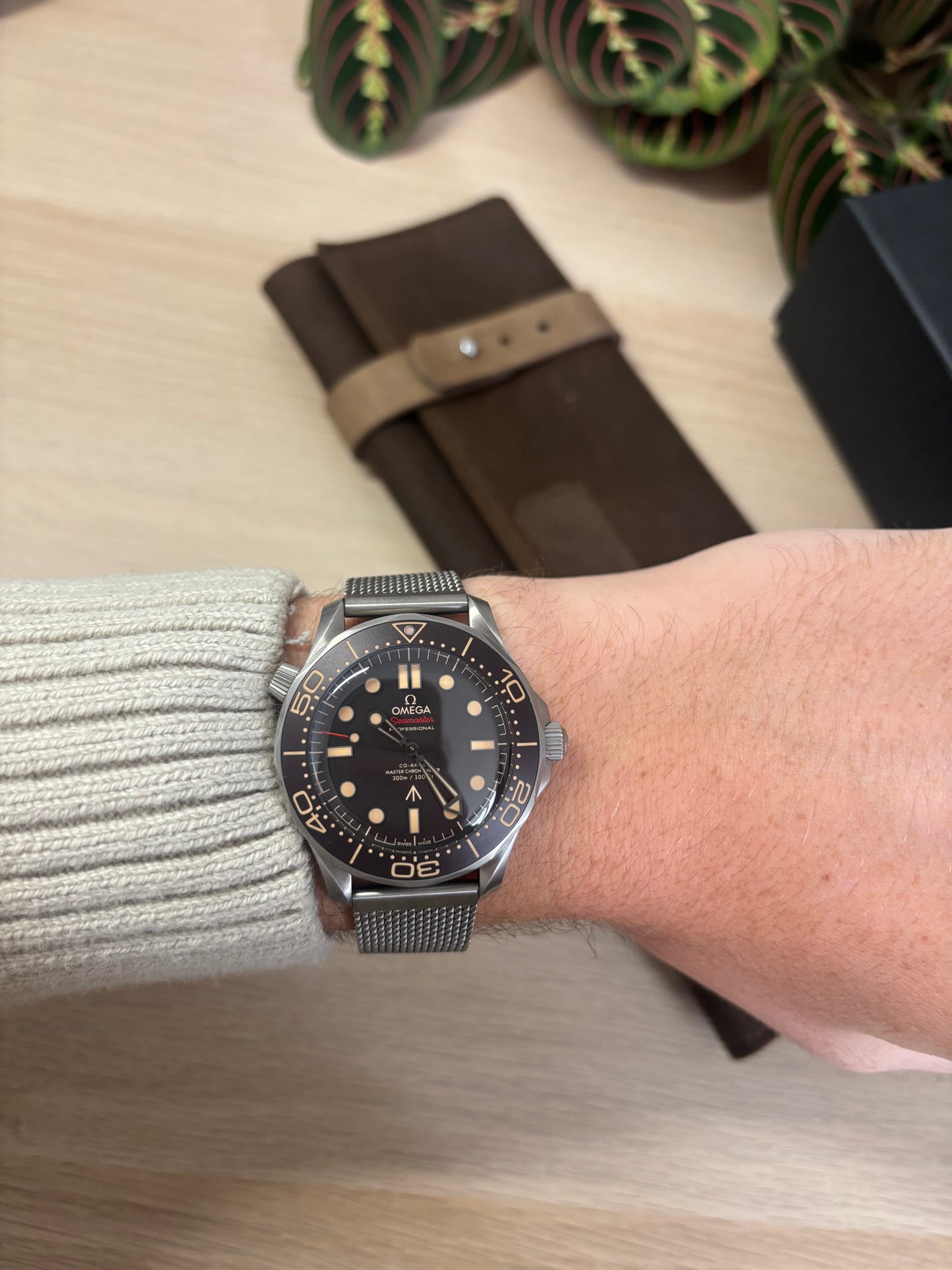 Omega Seamaster Diver 300m 'No Time to Die' - 210.90.42.20.01.001