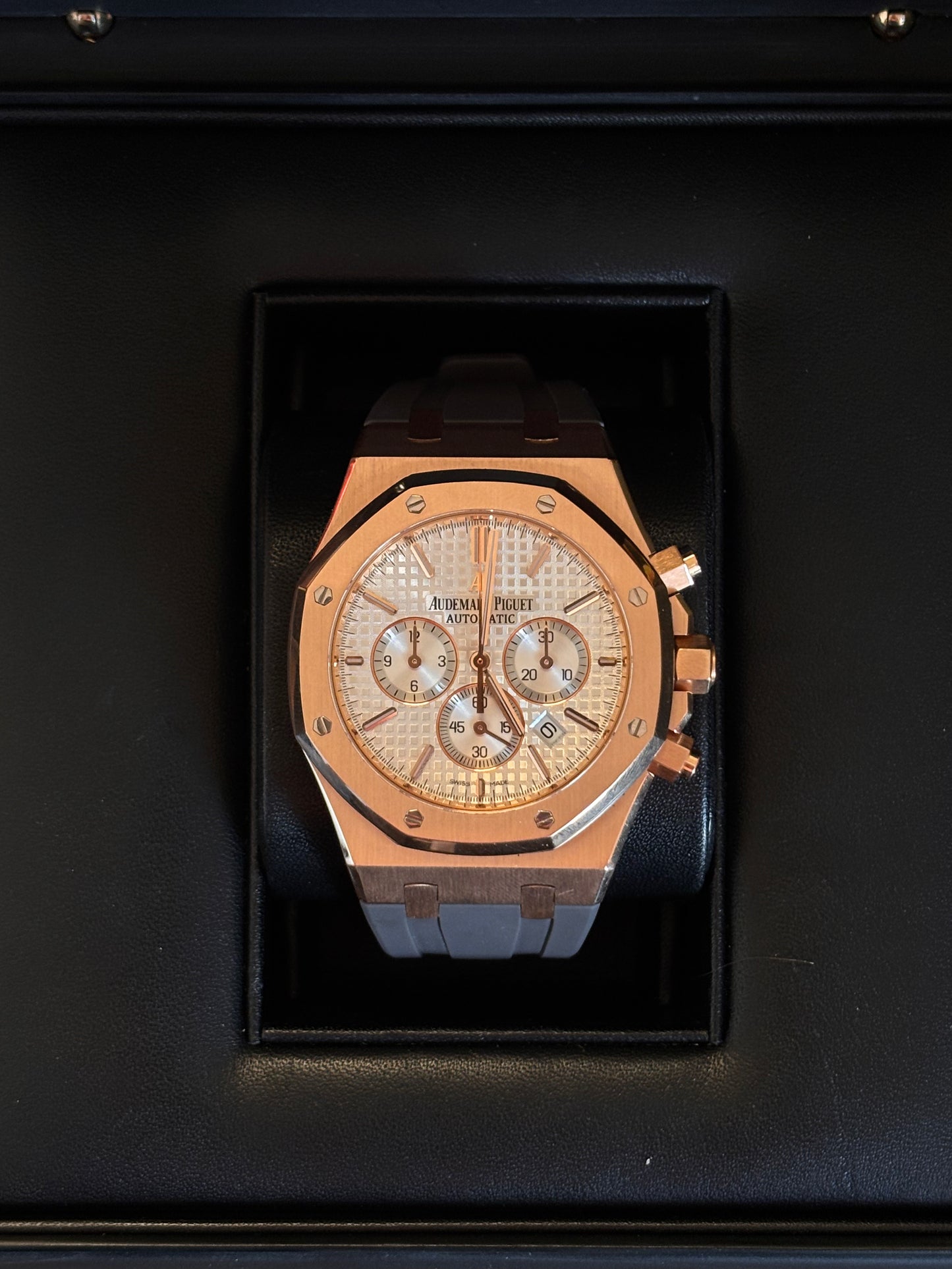 Audemars Pigeuet Rose Gold Royal Oak - 26320or