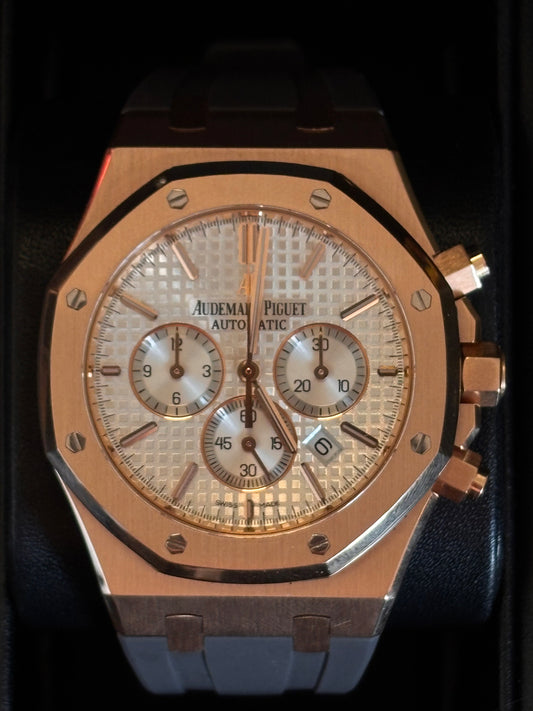 Audemars Pigeuet Rose Gold Royal Oak - 26320or