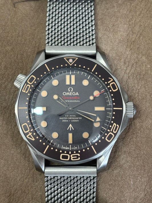 Omega Seamaster Diver 300m 'No Time to Die' - 210.90.42.20.01.001